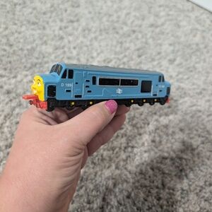 Vintage ERTL Thomas The Tank Engine & Friends Diecast Diesel D199 Engine Train